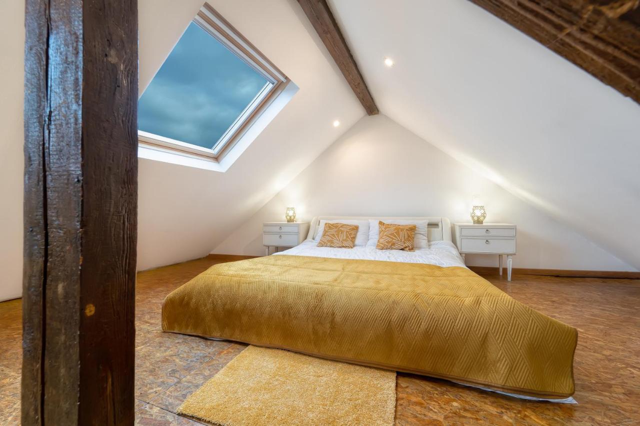Sous Les Etoiles Metz Luxembourg Un-Sejour-A-Part Apartment Clouange Bagian luar foto